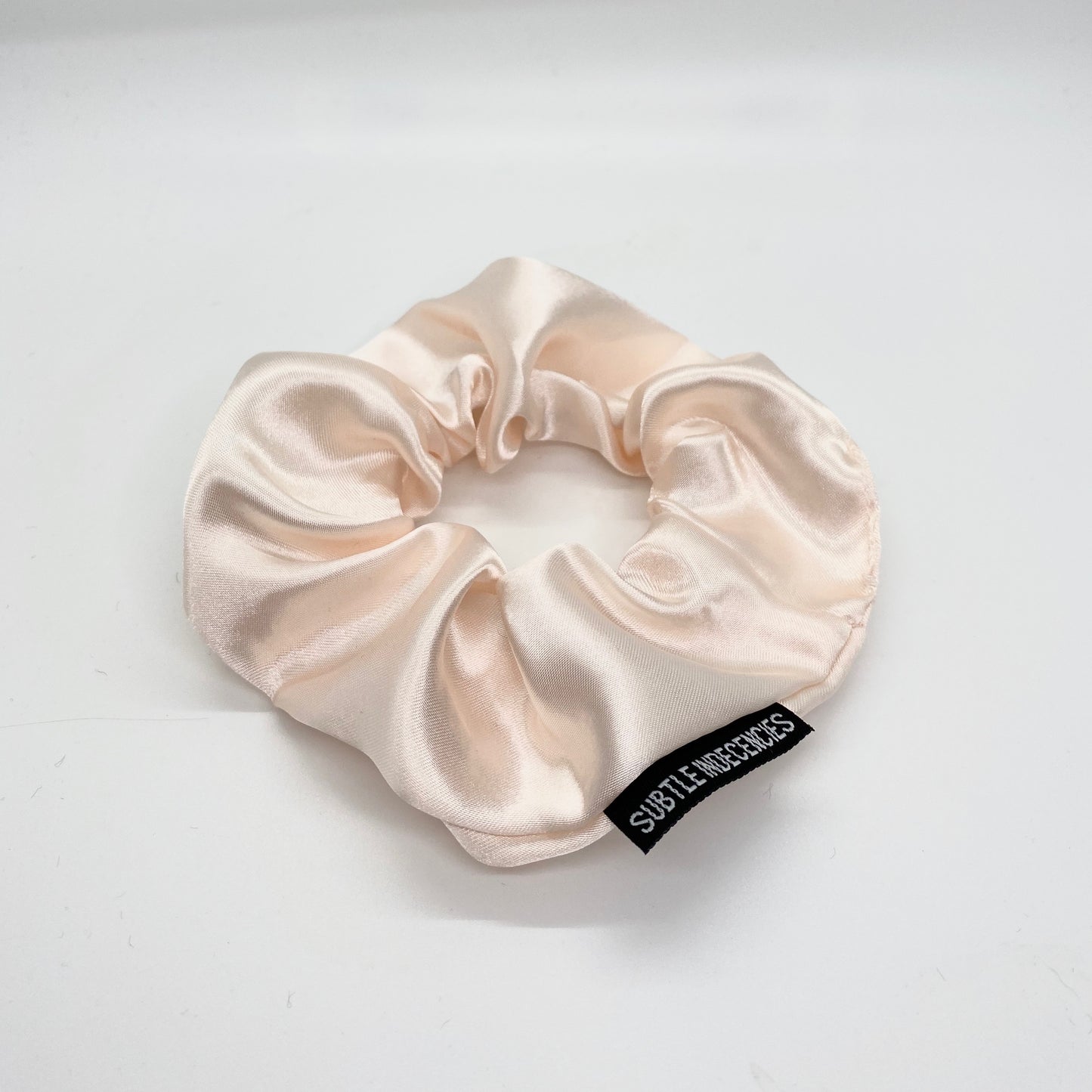 moscato satin scrunchie