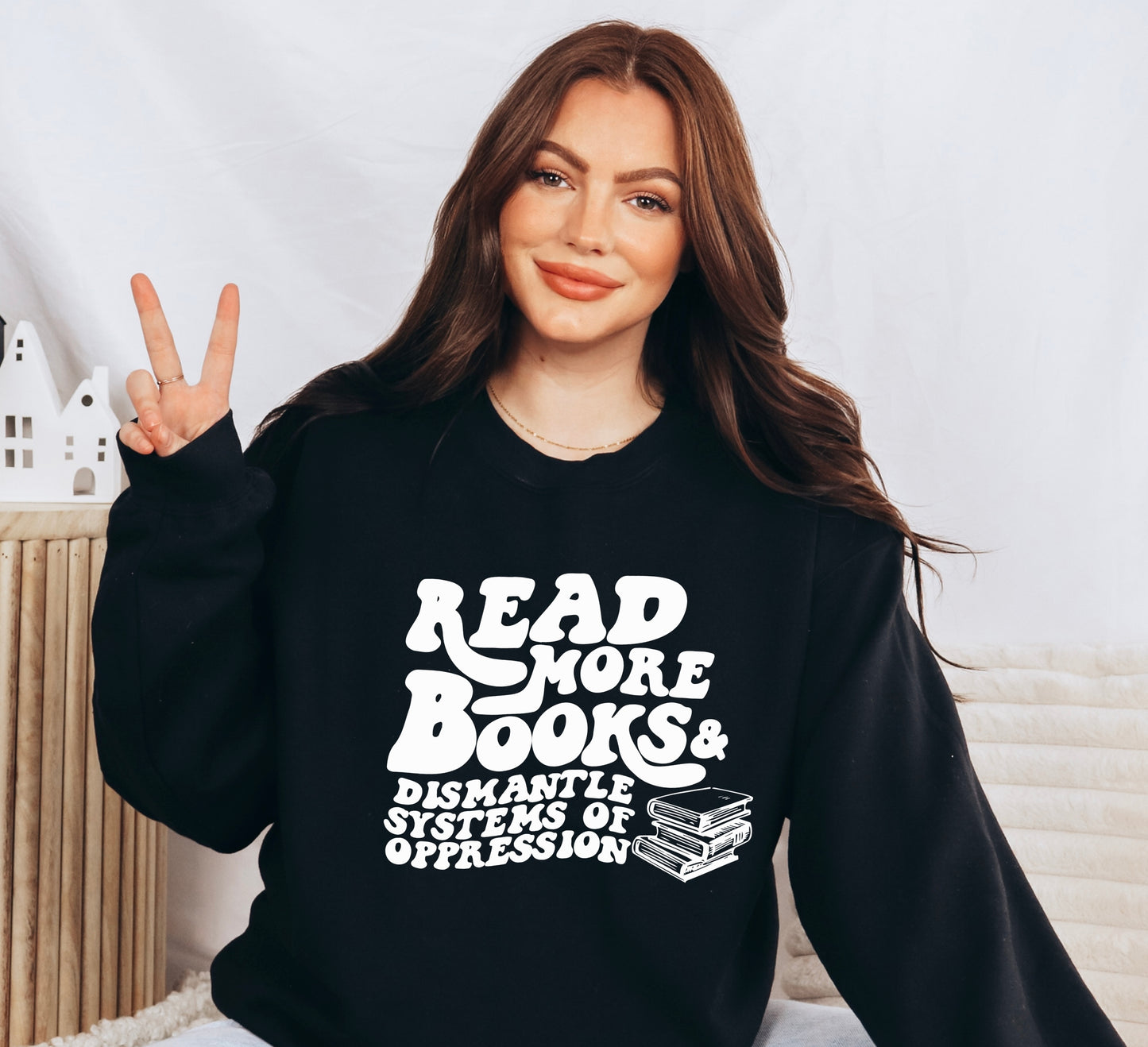 Read MORE Books Crewneck