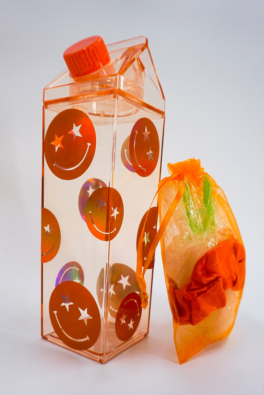 Star-Eyed Holo Smiley Orange Milk Carton Bottle Set